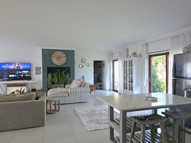 3 Bedroom Property for Sale in Wavecrest Eastern Cape